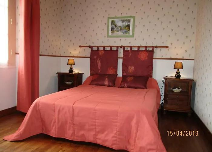 בית נופש De Bazeille *