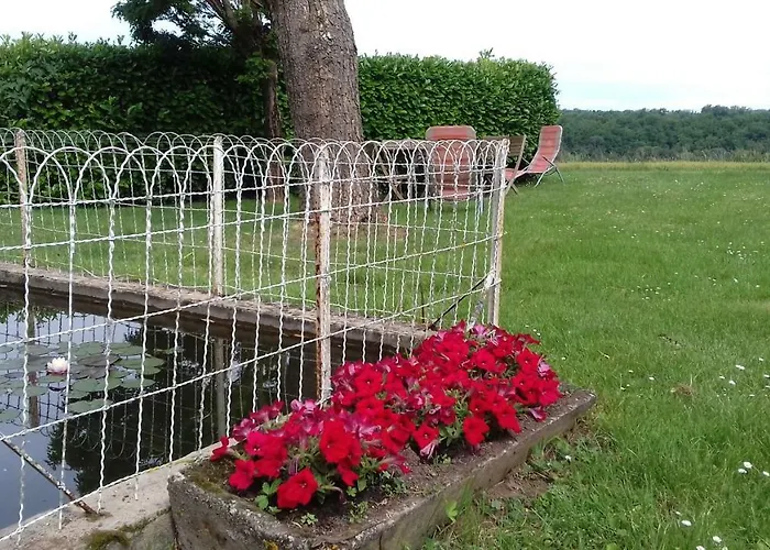 בית נופש De Bazeille *